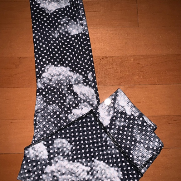 Lululemon Leggings - Picture 3 of 4